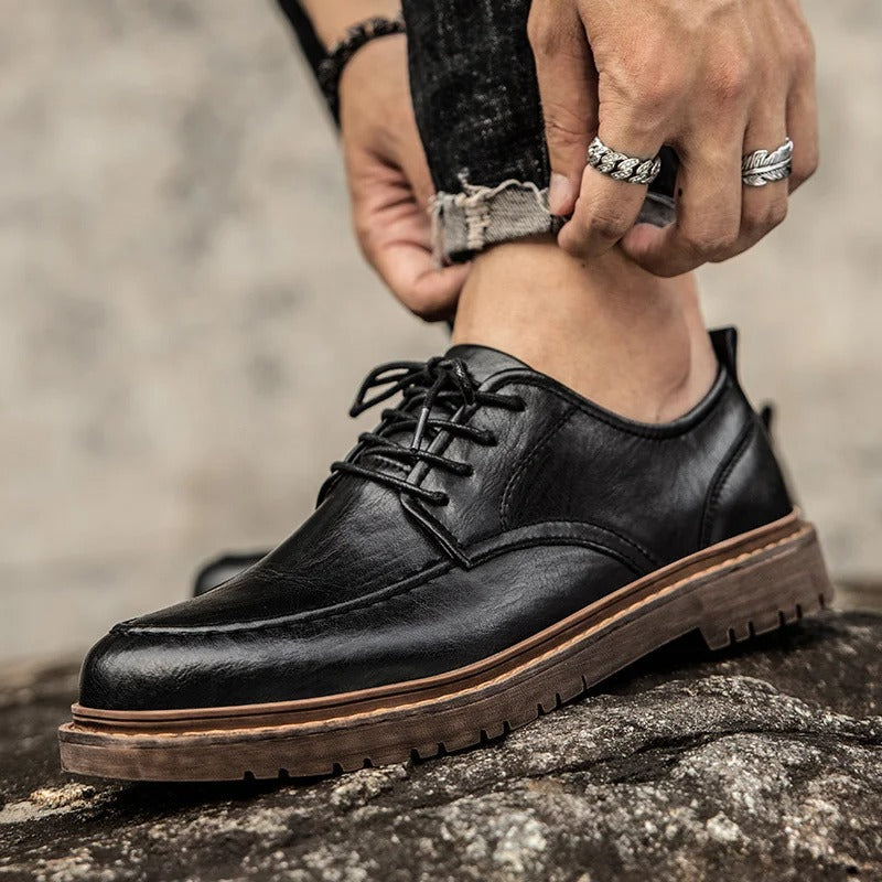 Wade™ | Vintage Moc-Toe Lace-Up Shoes