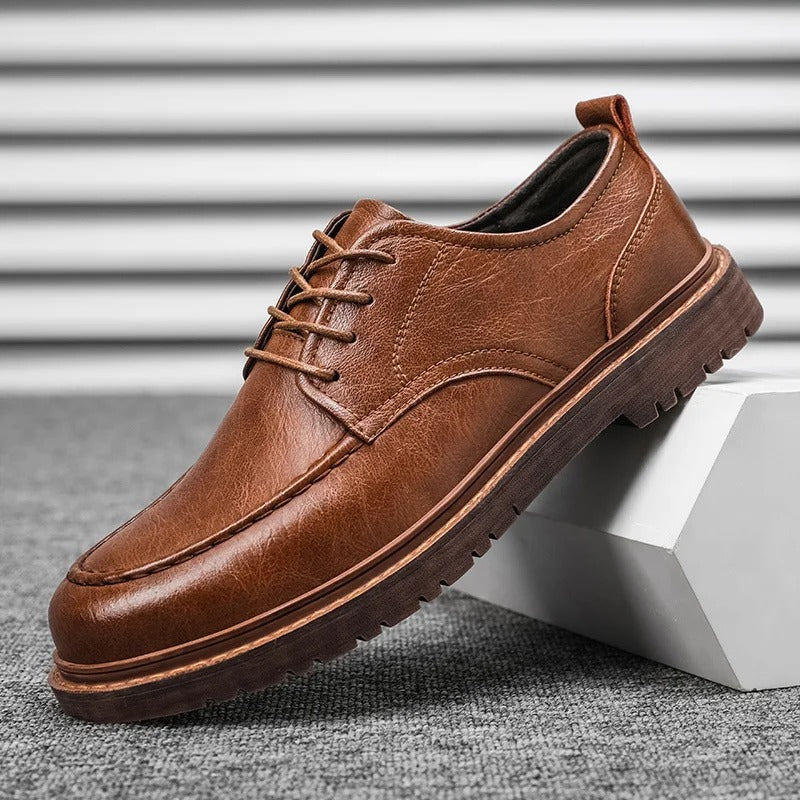 Wade™ | Vintage Moc-Toe Lace-Up Shoes